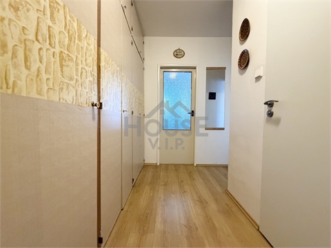 Prodej bytu 2kk, 42 m² - 2