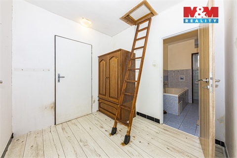 Prodej rodinného domu, 76 m² - 14