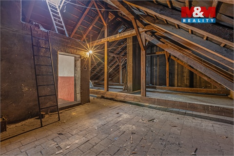 Prodej obchodních prostor, 744 m² 24