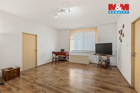 Prodej obchodních prostor, 744 m² 6