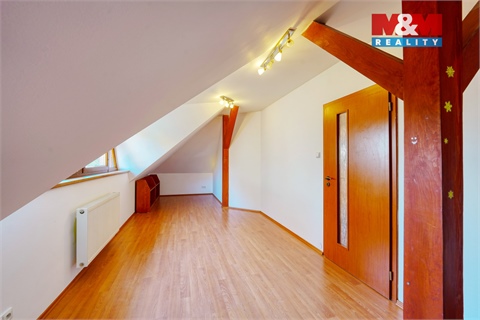 Prodej rodinného domu, 271 m² 20