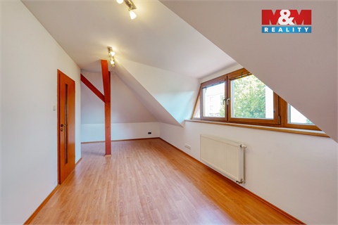 Prodej rodinného domu, 271 m² - 20