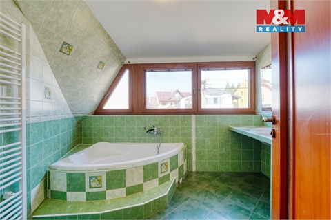 Prodej rodinného domu, 271 m² - 22