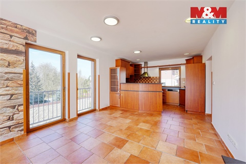 Prodej rodinného domu, 271 m² 10