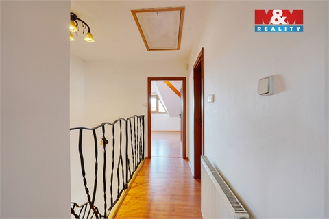 Prodej rodinného domu, 271 m² - 26