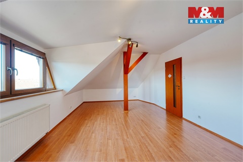 Prodej rodinného domu, 271 m² 22