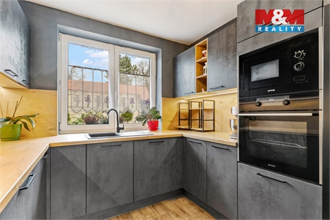 Prodej rodinného domu, 122 m² - 6