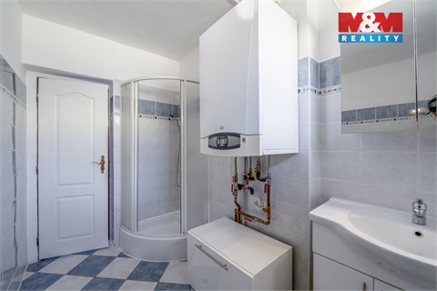 Prodej rodinného domu, 185 m² - 16