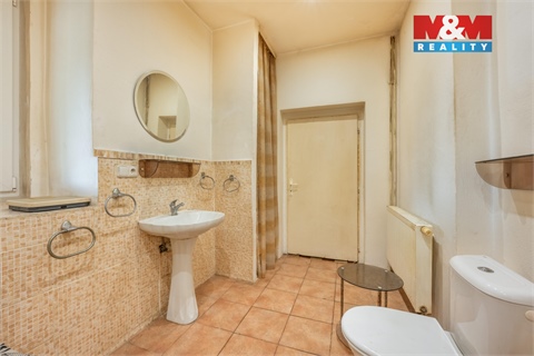 Prodej rodinného domu, 240 m² 12