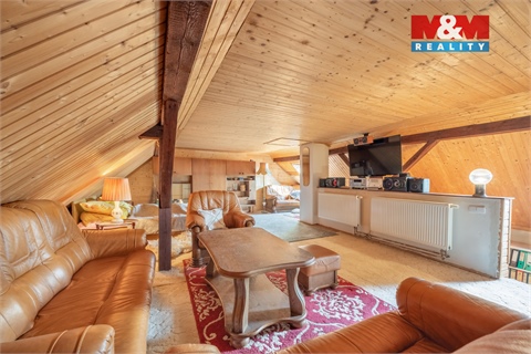 Prodej rodinného domu, 240 m² 8