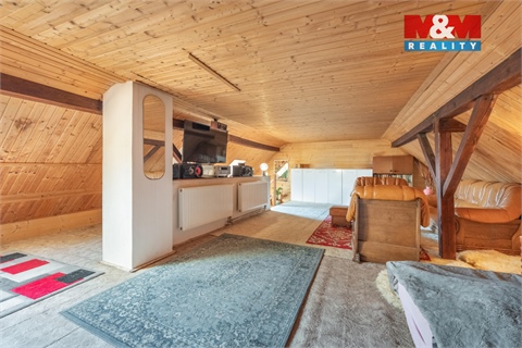 Prodej rodinného domu, 240 m² - 8