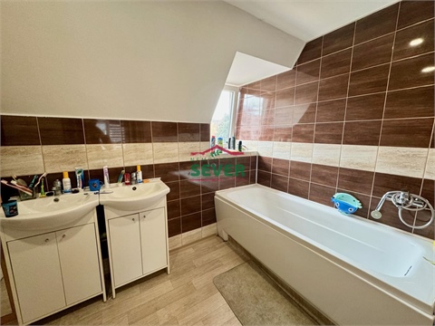 Prodej komerčního objektu, 450 m² 6