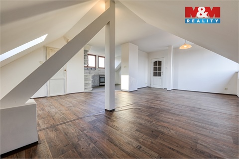 Prodej bytu 4kk, 108 m² 2