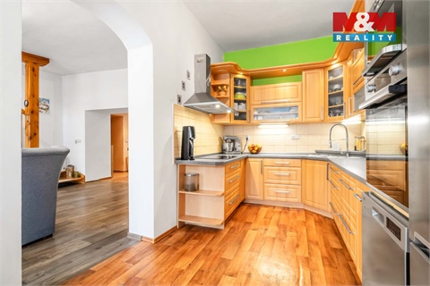 Prodej rodinného domu, 235 m² - 2