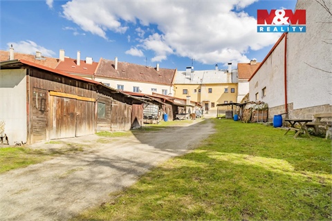 Prodej rodinného domu, 235 m² - 14