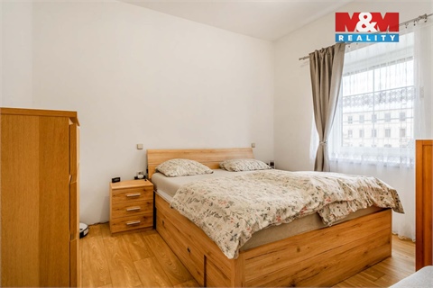 Prodej rodinného domu, 235 m² - 8