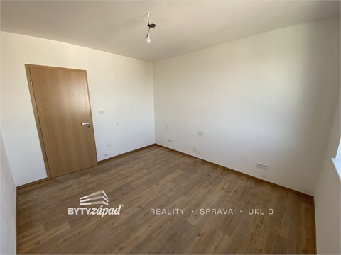 Pronájem bytu 3kk, 84 m² - 4