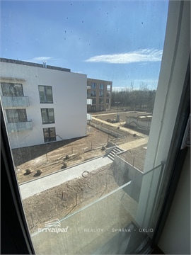 Pronájem bytu 3kk, 84 m² 10