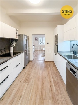 Prodej rodinného domu, 180 m² - 4