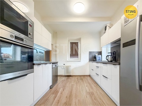 Prodej rodinného domu, 180 m² - 0