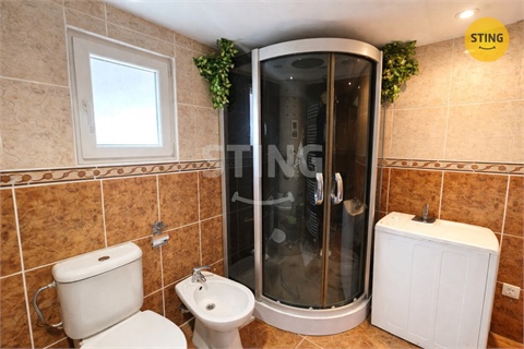 Prodej rodinného domu, 210 m² - 8