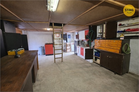 Prodej rodinného domu, 210 m² - 10