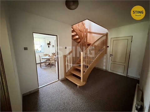 Prodej rodinného domu, 337 m² 12