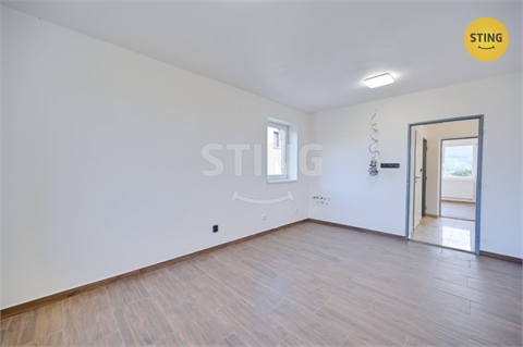 Prodej rodinného domu, 270 m² 2