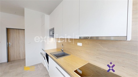 Pronájem bytu 1kk, 67 m² - 0