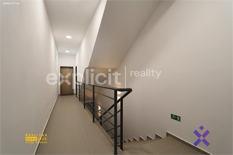 Pronájem bytu 1kk, 67 m² - 10