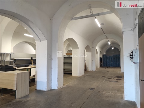 Pronájem komerčního objektu, 500 m² - 0