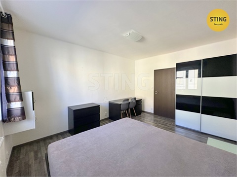 Pronájem bytu 2kk, 73 m² - 4