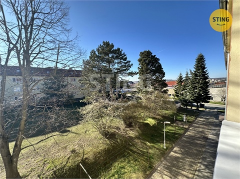 Pronájem bytu 2kk, 73 m² 10