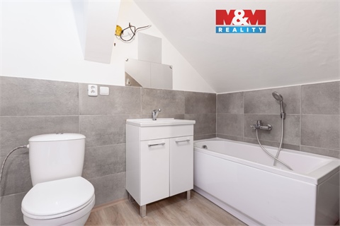 Prodej komerčního objektu, 191 m² 0