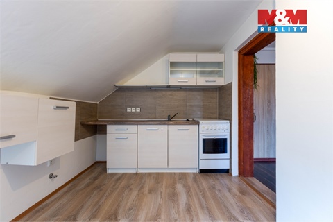 Prodej komerčního objektu, 191 m² 12