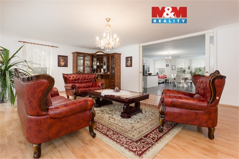 Prodej rodinného domu, 350 m² 0