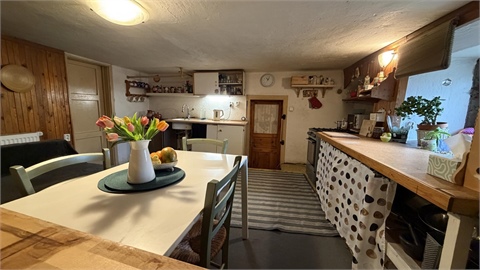 Prodej rodinného domu, 247 m² - 2