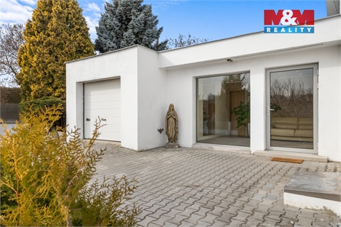 Prodej rodinného domu, 180 m² - 18