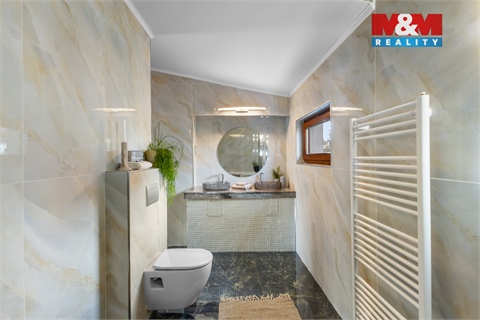 Prodej rodinného domu, 180 m² - 14