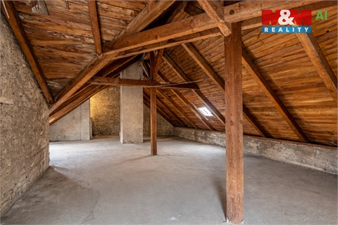 Prodej rodinného domu, 120 m² - 24