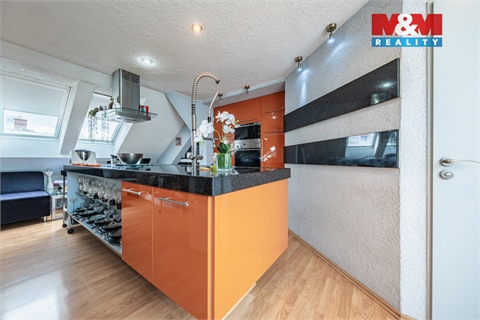 Prodej rodinného domu, 379 m² - 0