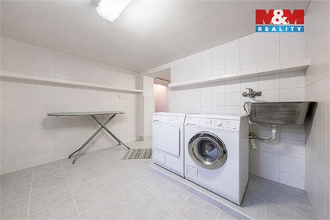 Prodej rodinného domu, 379 m² 20