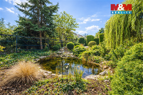 Prodej rodinného domu, 379 m² 12