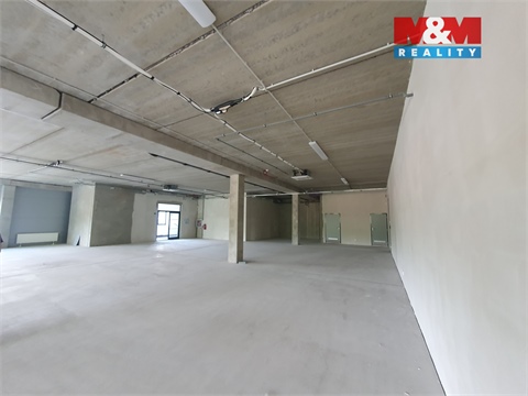 Pronájem kanceláře, 365 m² 8