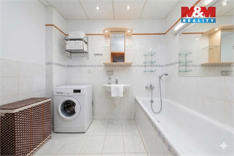 Prodej bytu 3+1, 65 m² 8