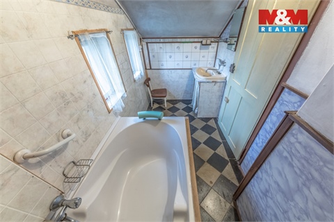 Prodej rodinného domu, 134 m² - 6