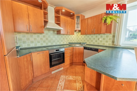 Prodej rodinného domu, 192 m² 18