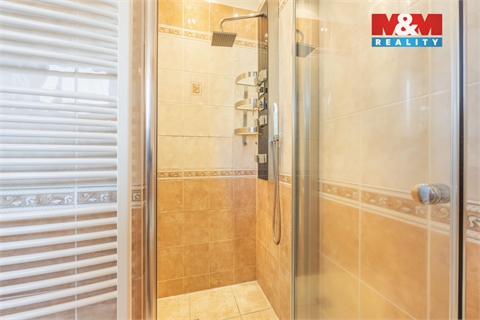 Prodej rodinného domu, 192 m² - 24