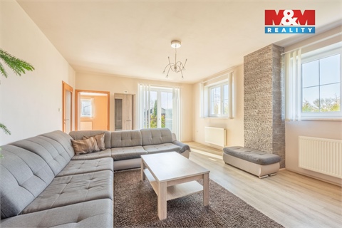 Prodej rodinného domu, 192 m² - 2