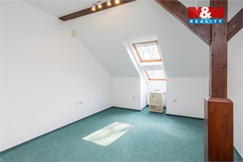 Pronájem bytu 5kk, 100 m² 10